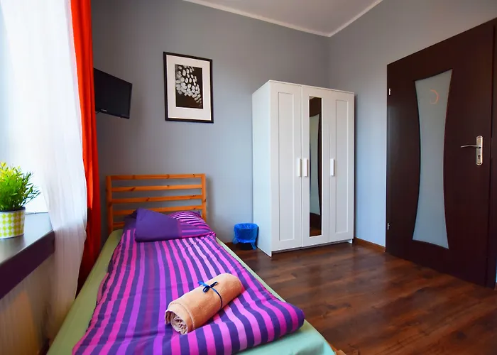 Swidnicka 호스텔 *